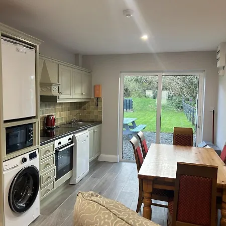 The Robins Rest Дом отдыха *